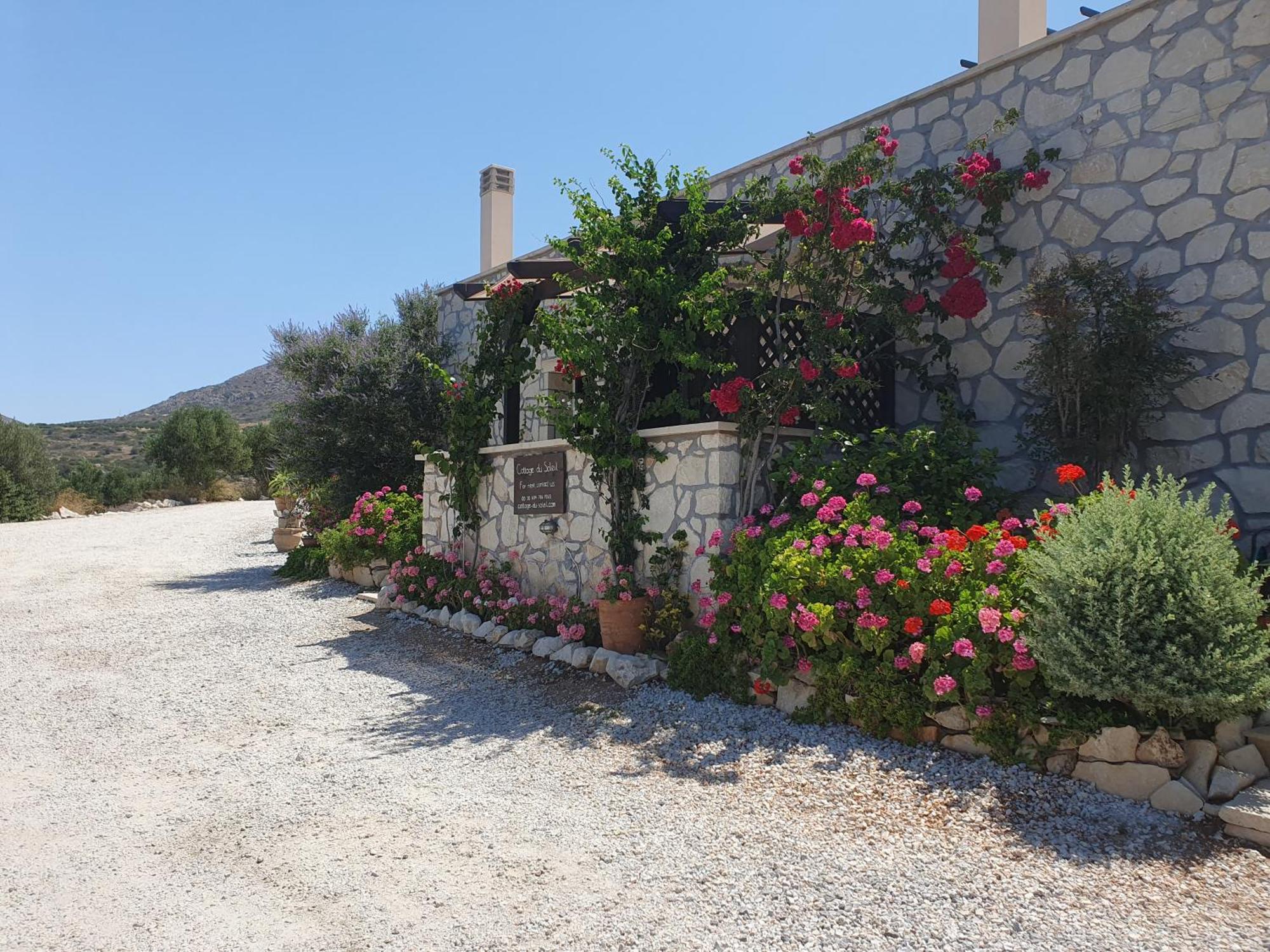 Cottage Du Soleil Makrýgialos Esterno foto
